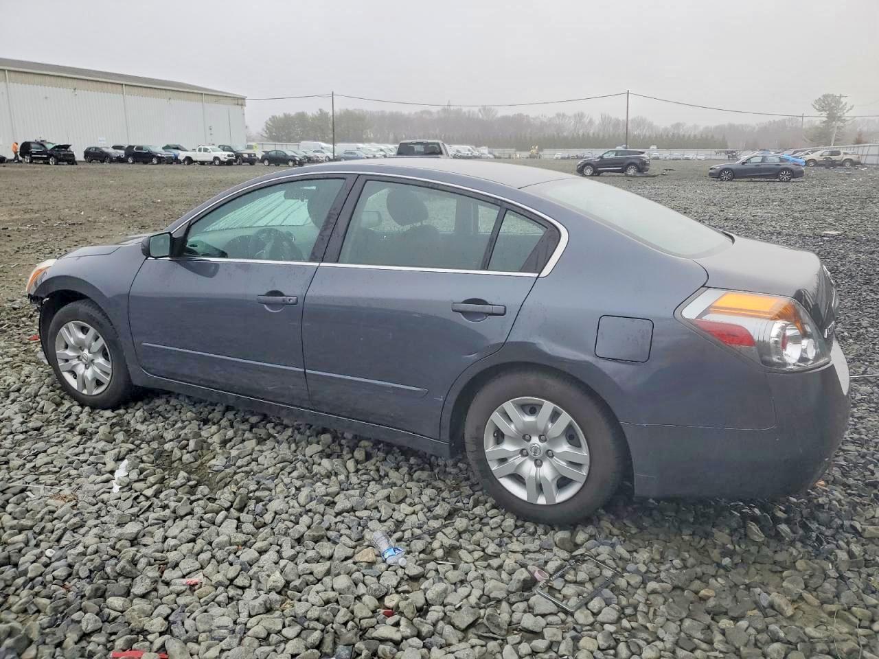 2012 Nissan Altima 2.5 - Image 2
