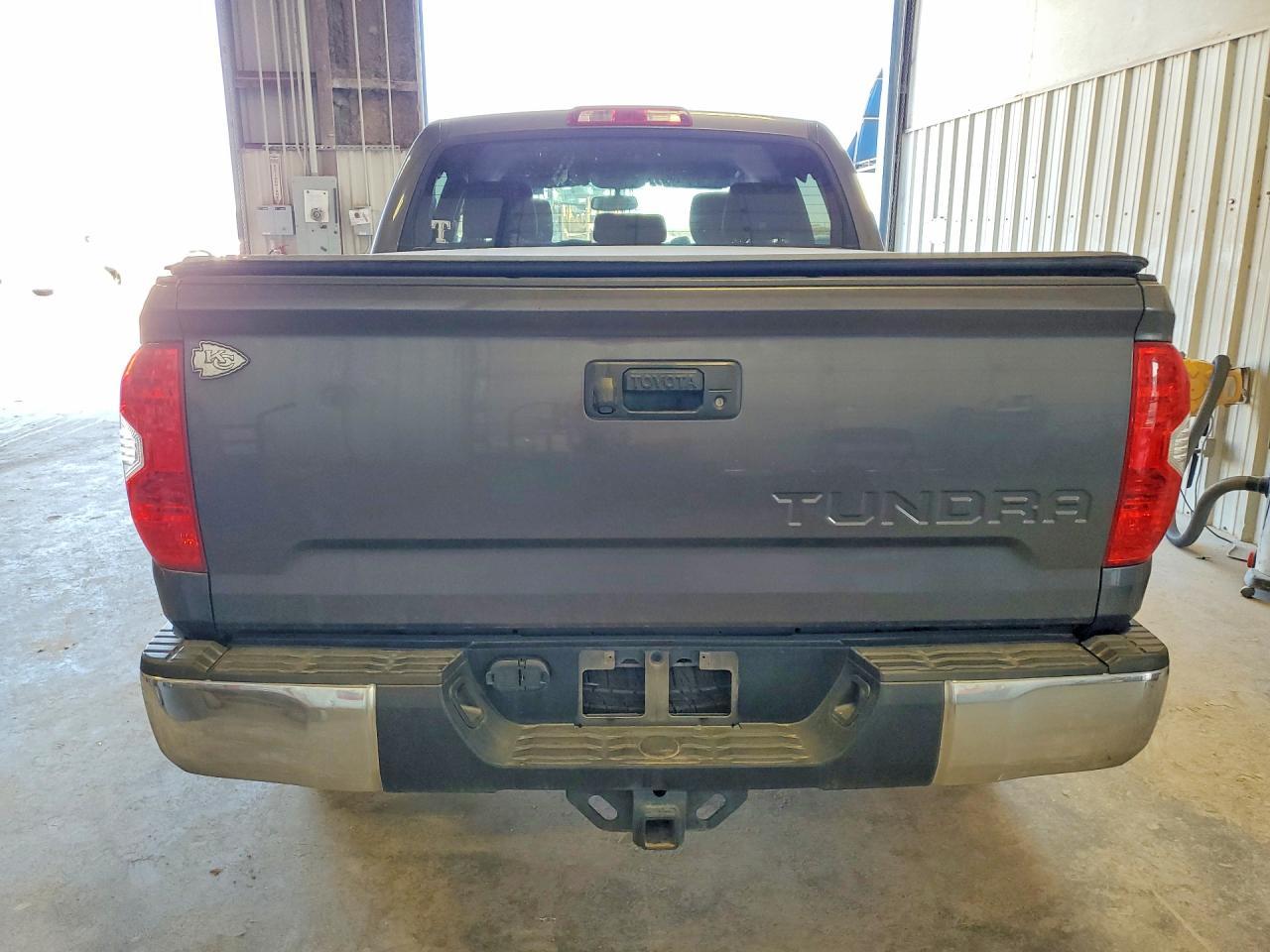 2016 Toyota Tundra - Image 6