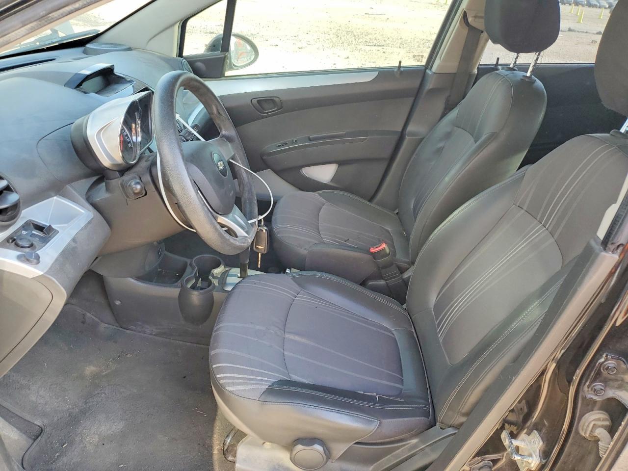 2015 Chevrolet Spark 1Lt - Фото 7