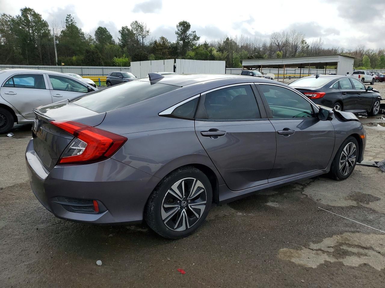 2017 Honda Civic Ex - Фото 3