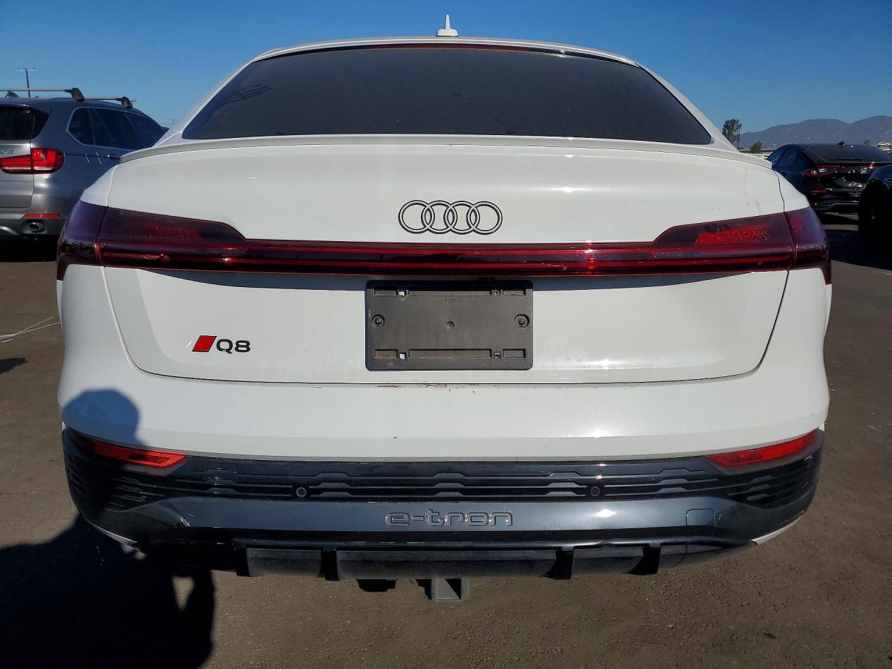 2024 Audi Q8 E-Tron Sportback Premium Plus - Image 6
