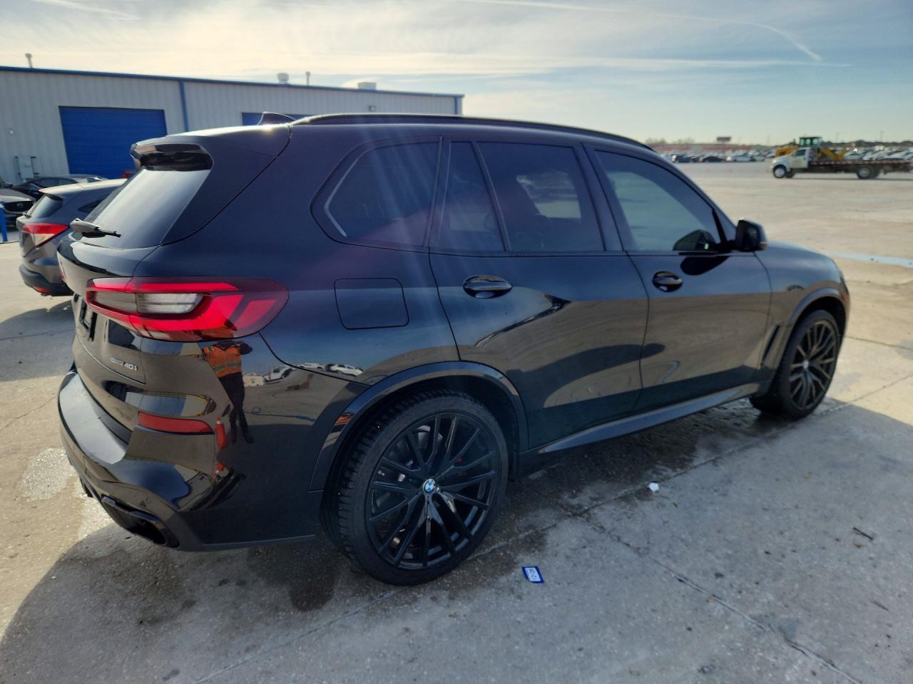 2021 BMW X5 Sdrive 40I - Фото 3
