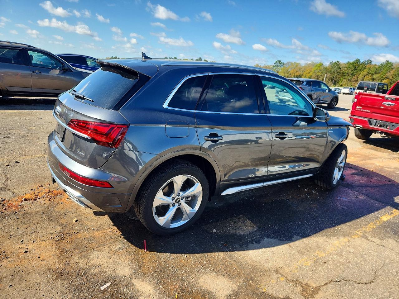 2023 Audi Q5 Premium Plus 45 - Фото 3