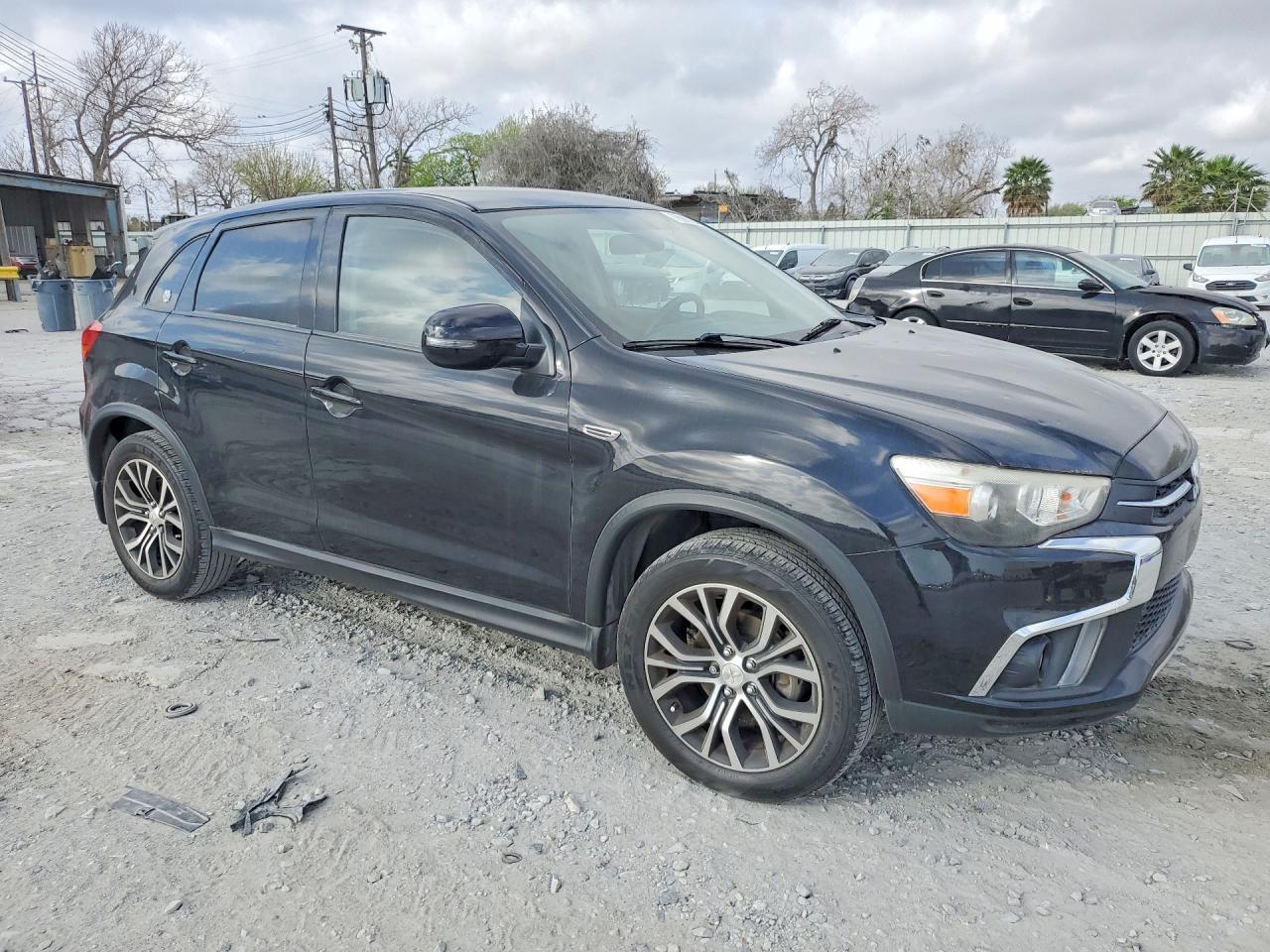 2019 Mitsubishi Outlander Sport Se - Фото 4