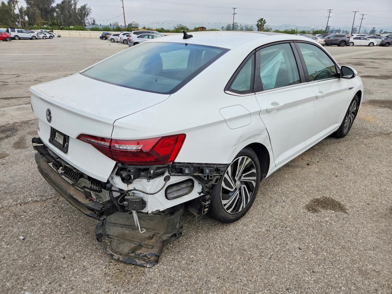 2021 Volkswagen Jetta Sel Premium - Фото 3