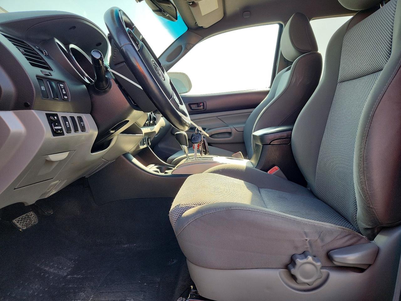 2013 Toyota Tacoma V6 - Фото 7