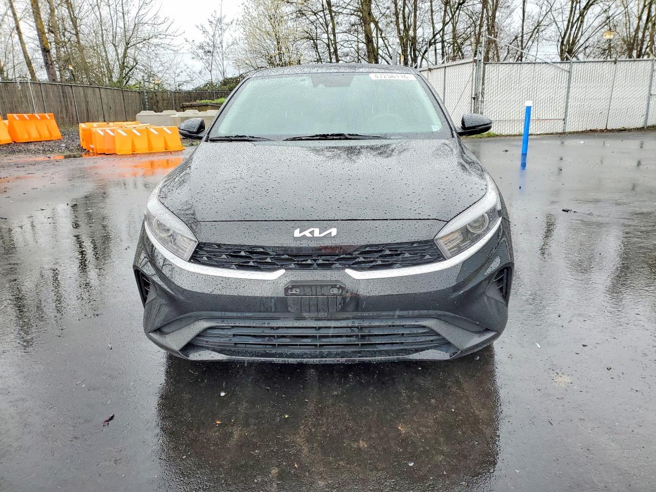 2023 Kia Forte Lxs - Image 5