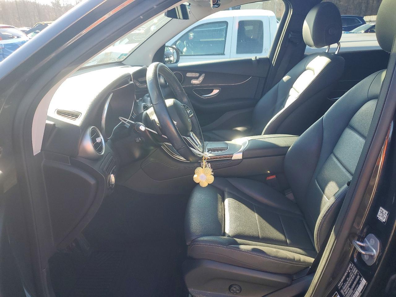 2021 Mercedes-Benz Glc 300 4Matic - Image 7