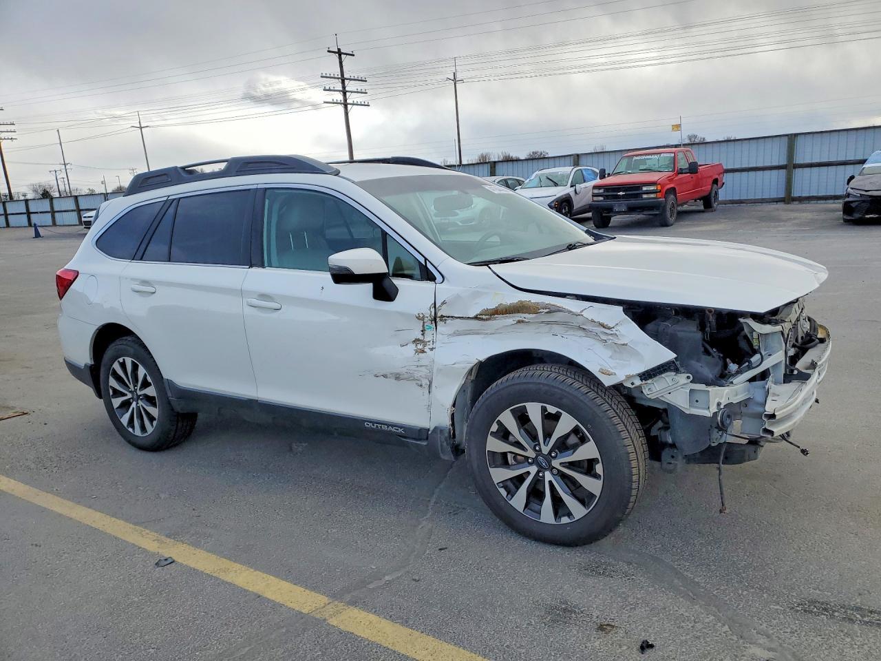 2015 Subaru Outback - Image 4