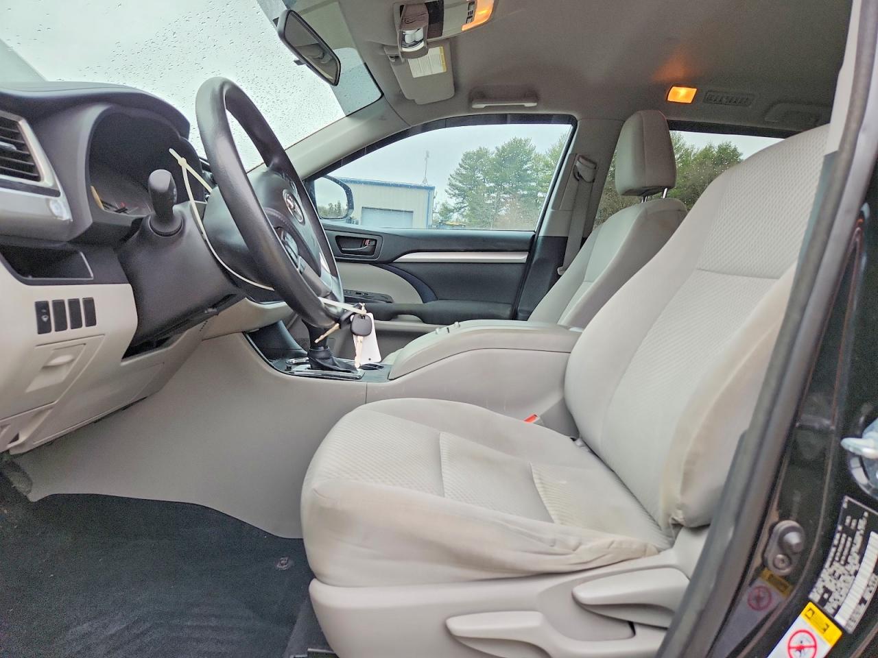 2014 Toyota Highlander Le - Фото 7