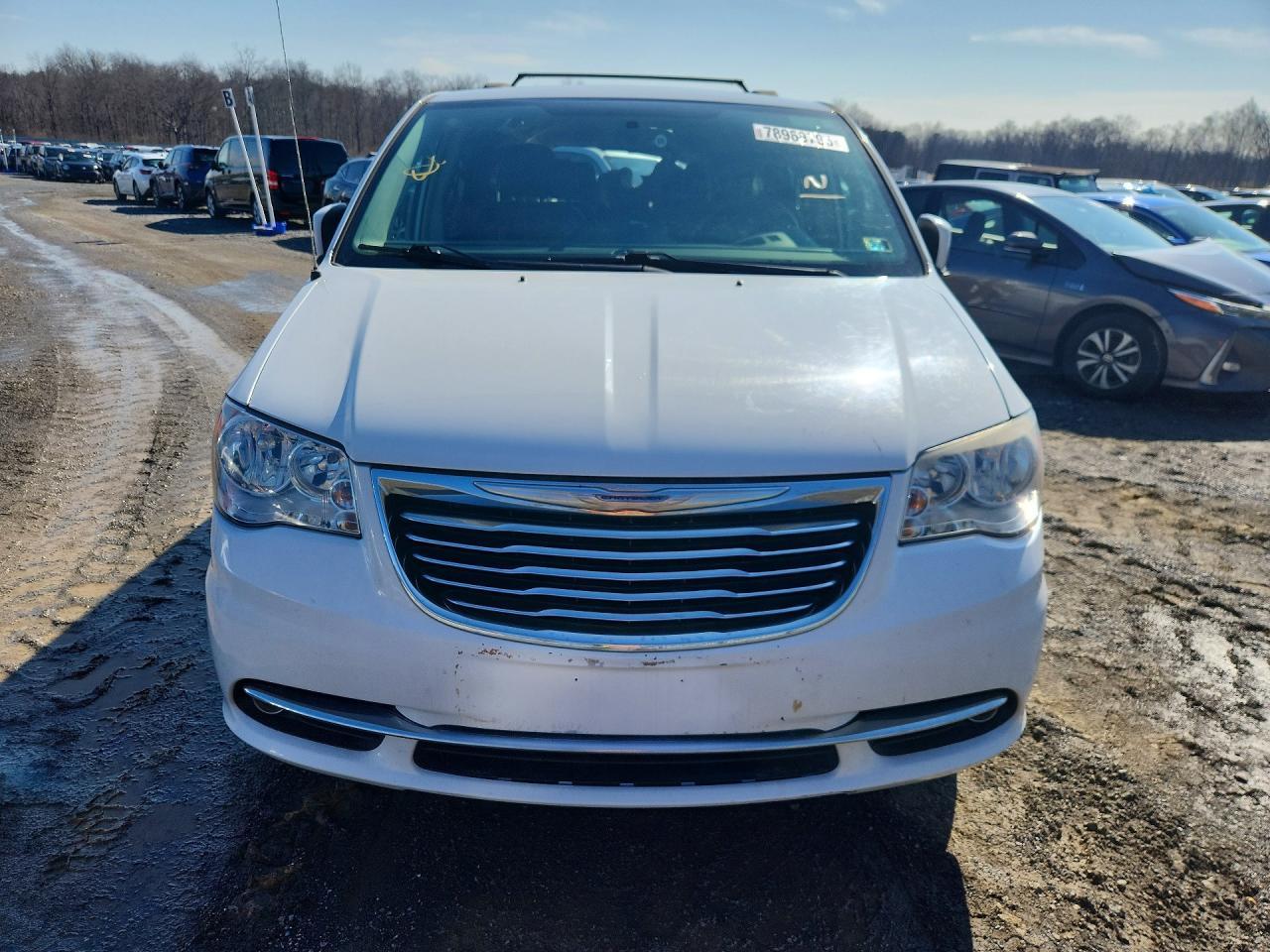 2015 Chrysler Town & Country Touring - Фото 5