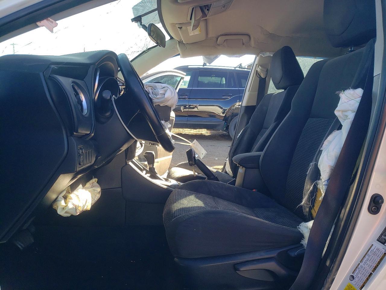 2016 Scion Im - Фото 7