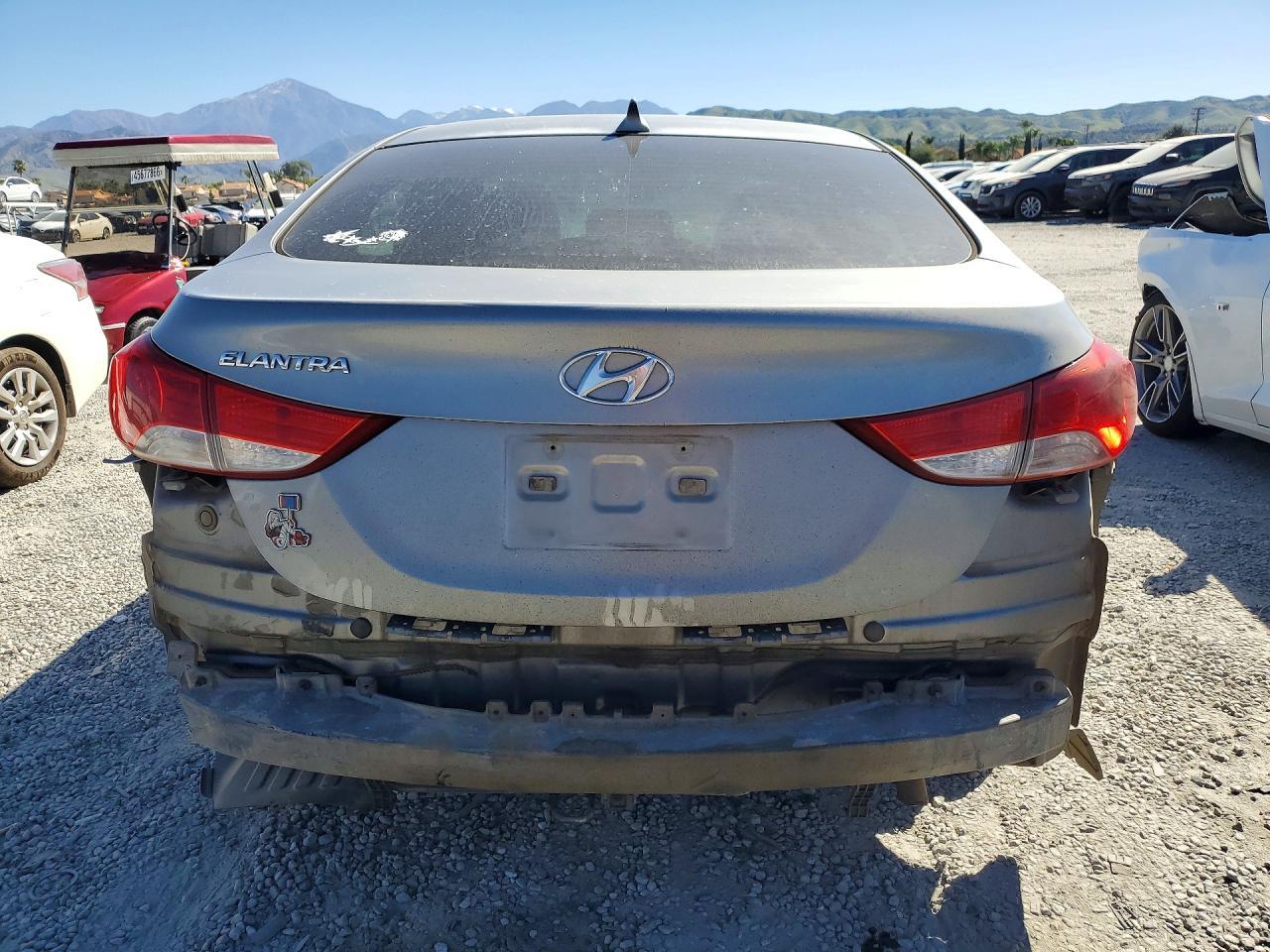 2013 Hyundai Elantra Gls - Image 6