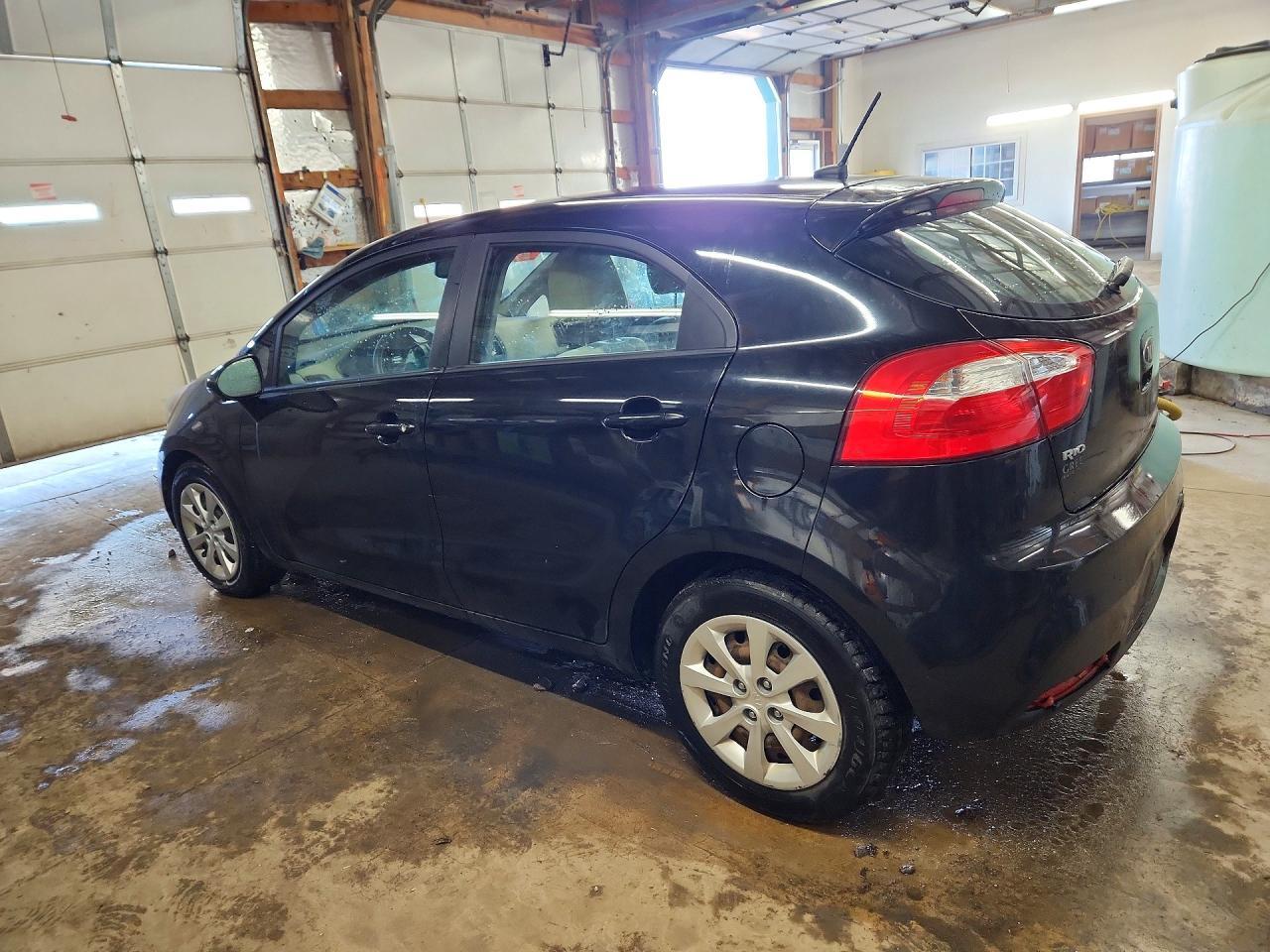 2013 Kia Rio 5-Door Ex - Фото 2