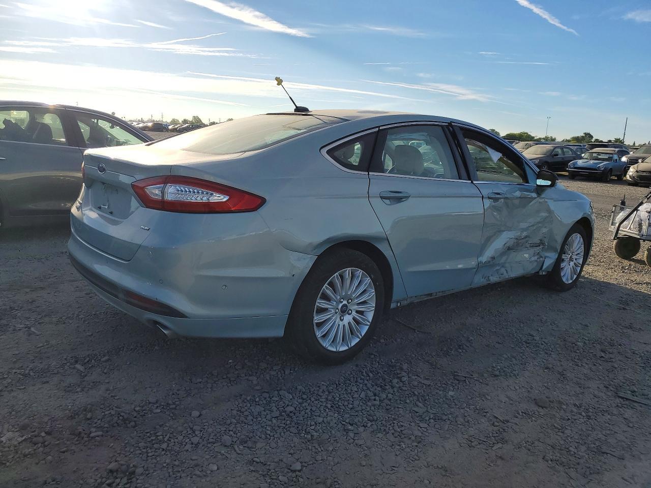2014 Ford Fusion Se Phev - Image 3