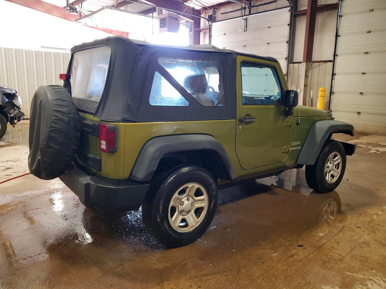 2010 Jeep Wrangler Sport - Фото 3