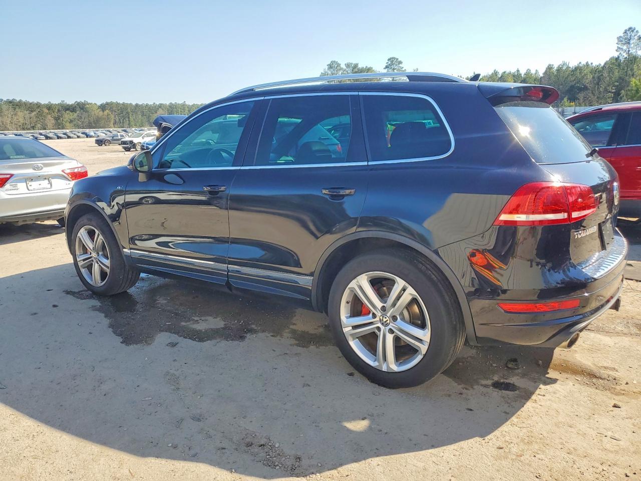 2014 Volkswagen Touareg Tdi - Image 2