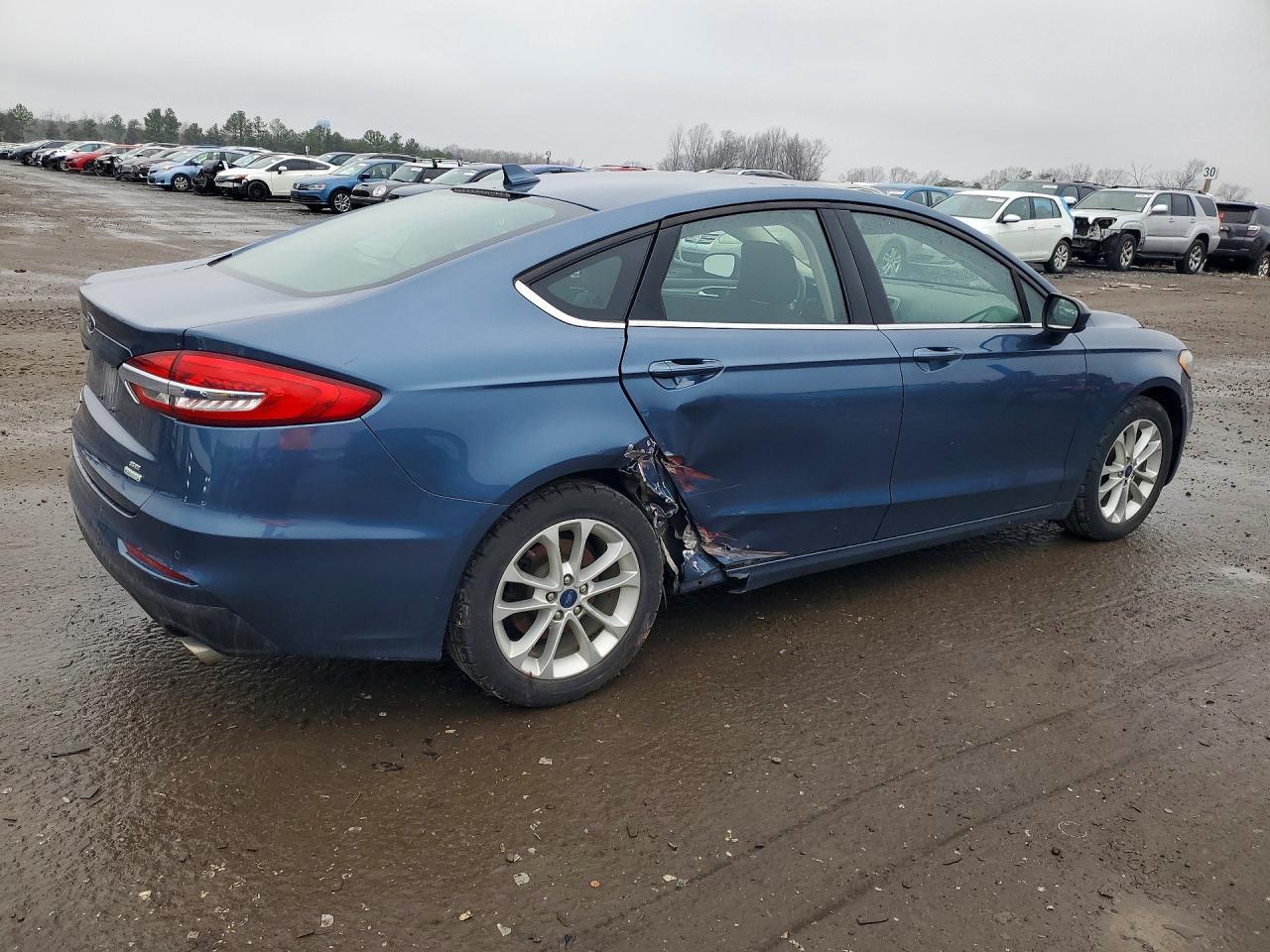 2019 Ford Fusion Se - Фото 3