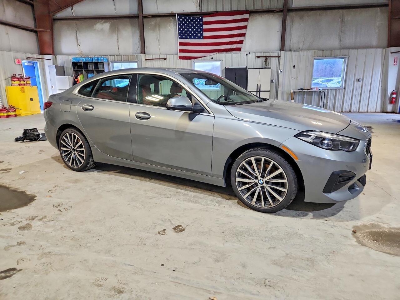 2022 BMW 228Xi - Фото 4