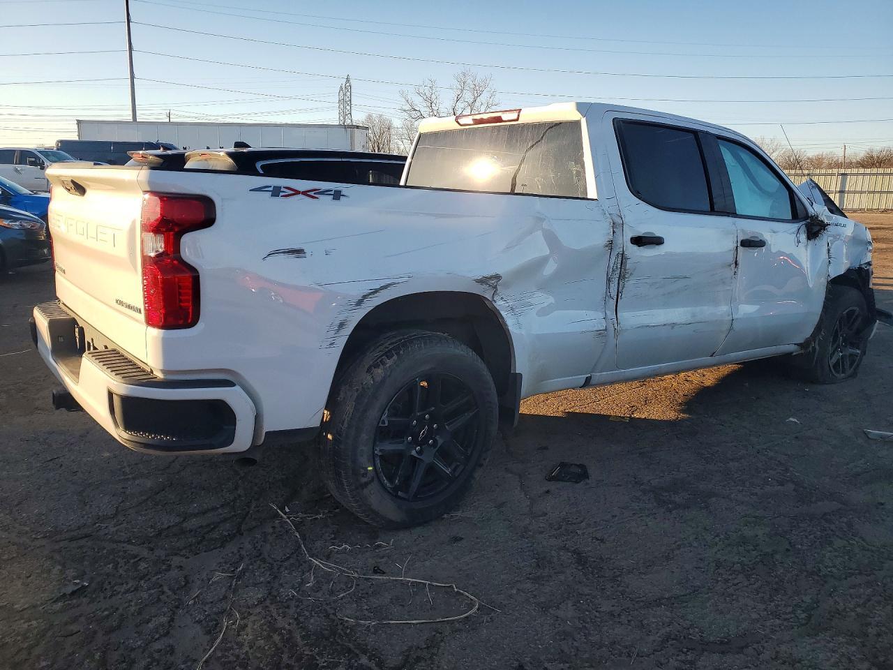 2023 Chevrolet Silverado K1500 Custom - Image 3