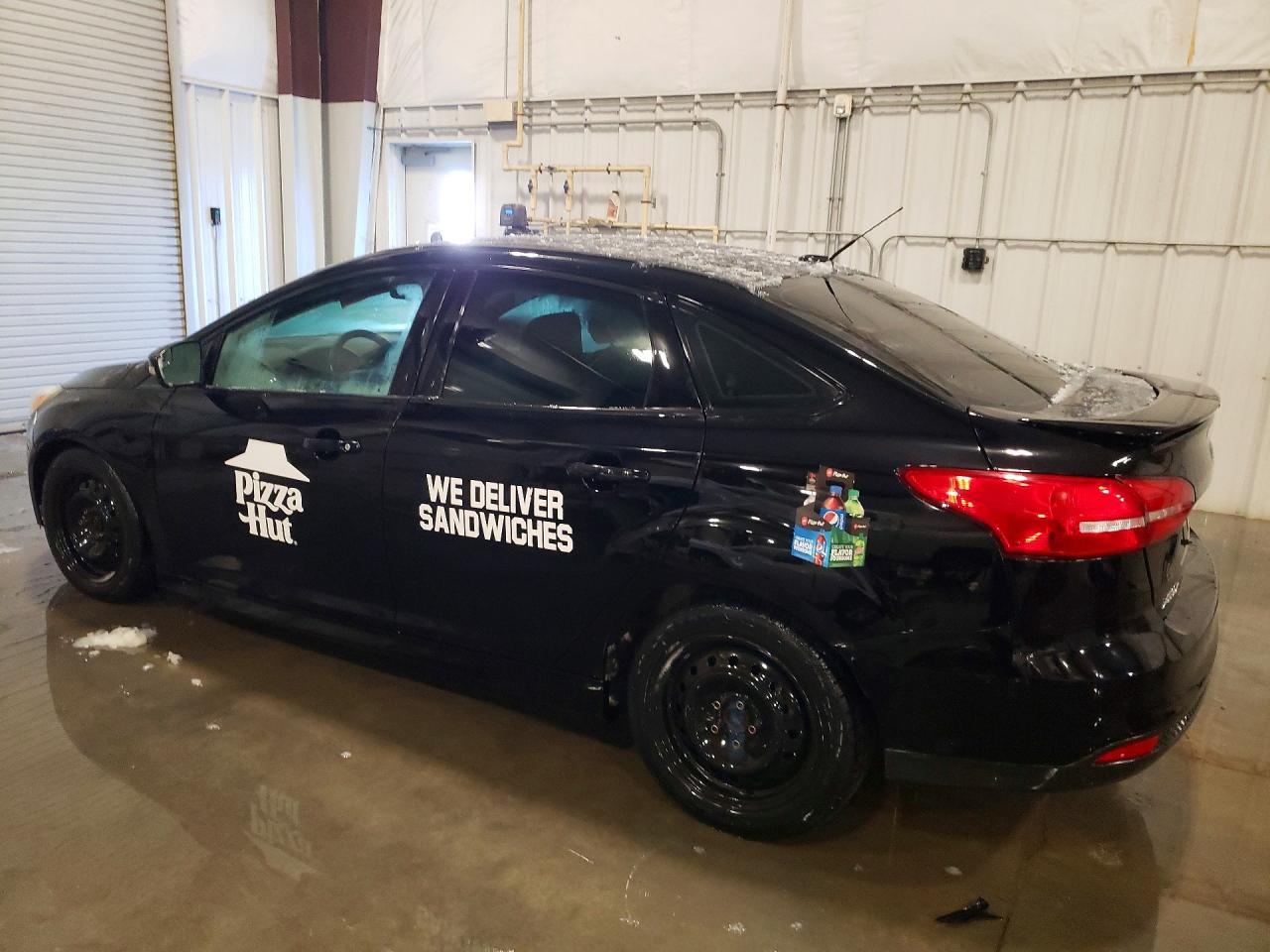 2016 Ford Focus Se - Image 2
