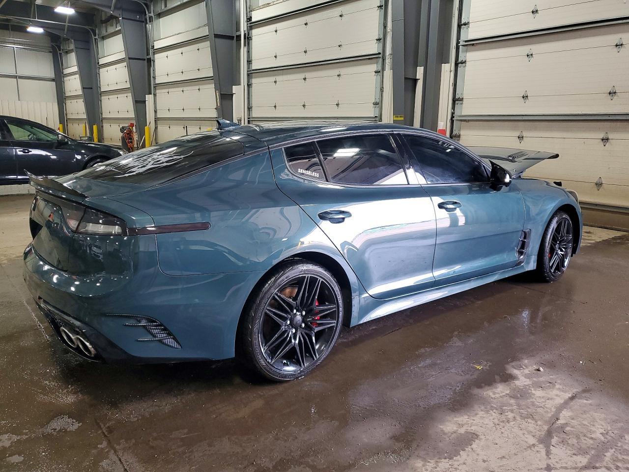 2022 Kia Stinger Gt2 - Фото 3