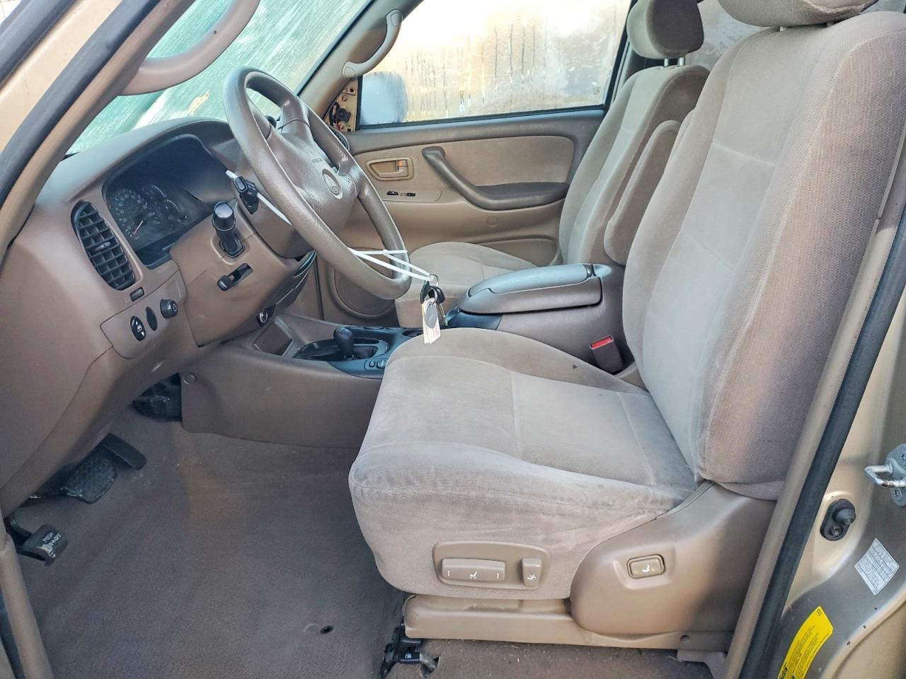 2002 Toyota Sequoia Sr5 - Image 7