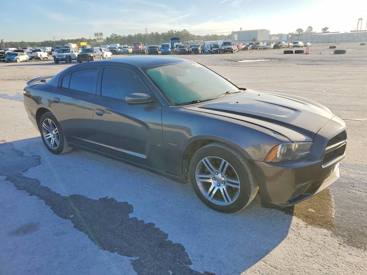 2013 Dodge Charger R - Фото 4