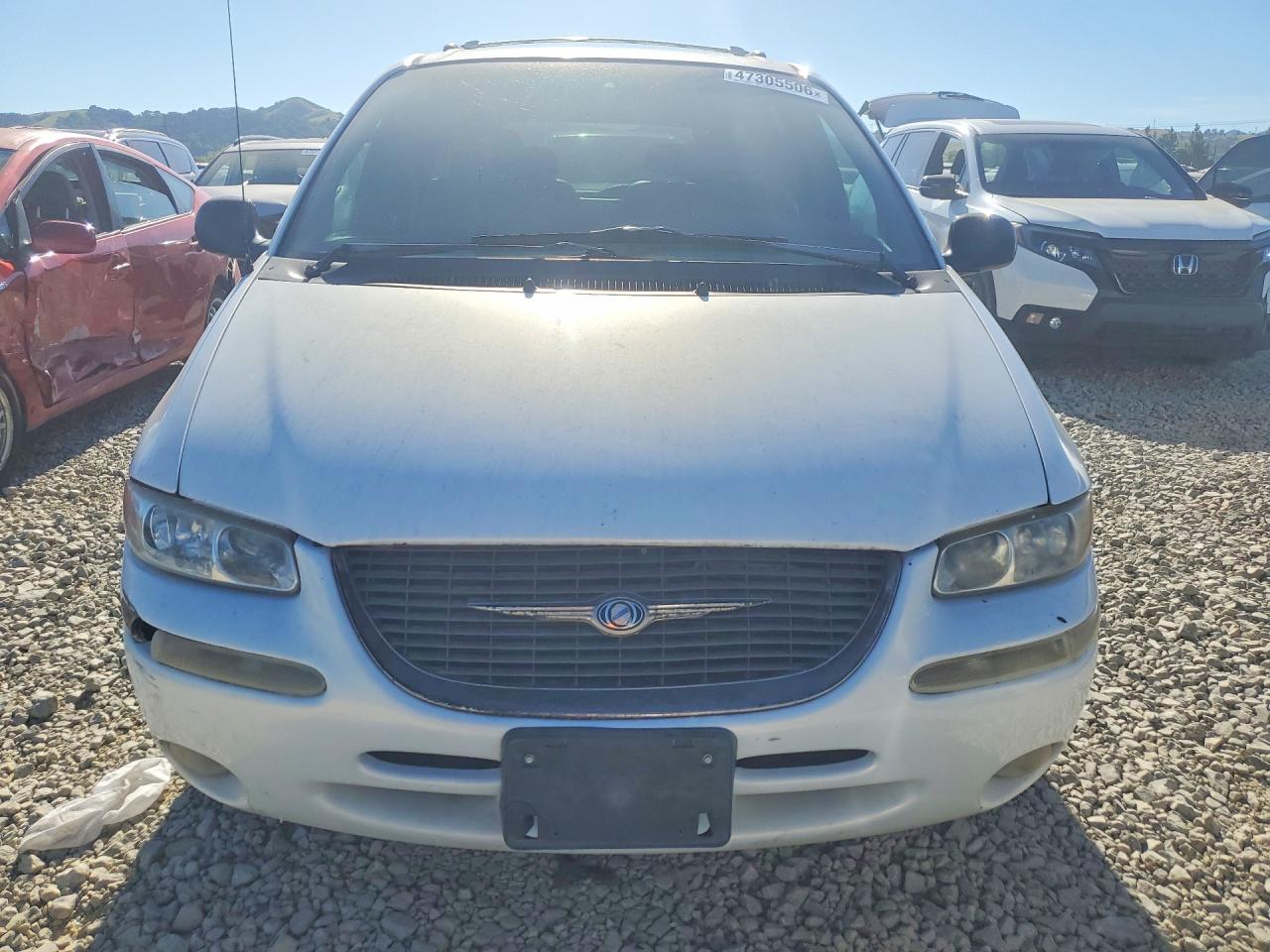 2000 Chrysler Town & Country Limited - Фото 5