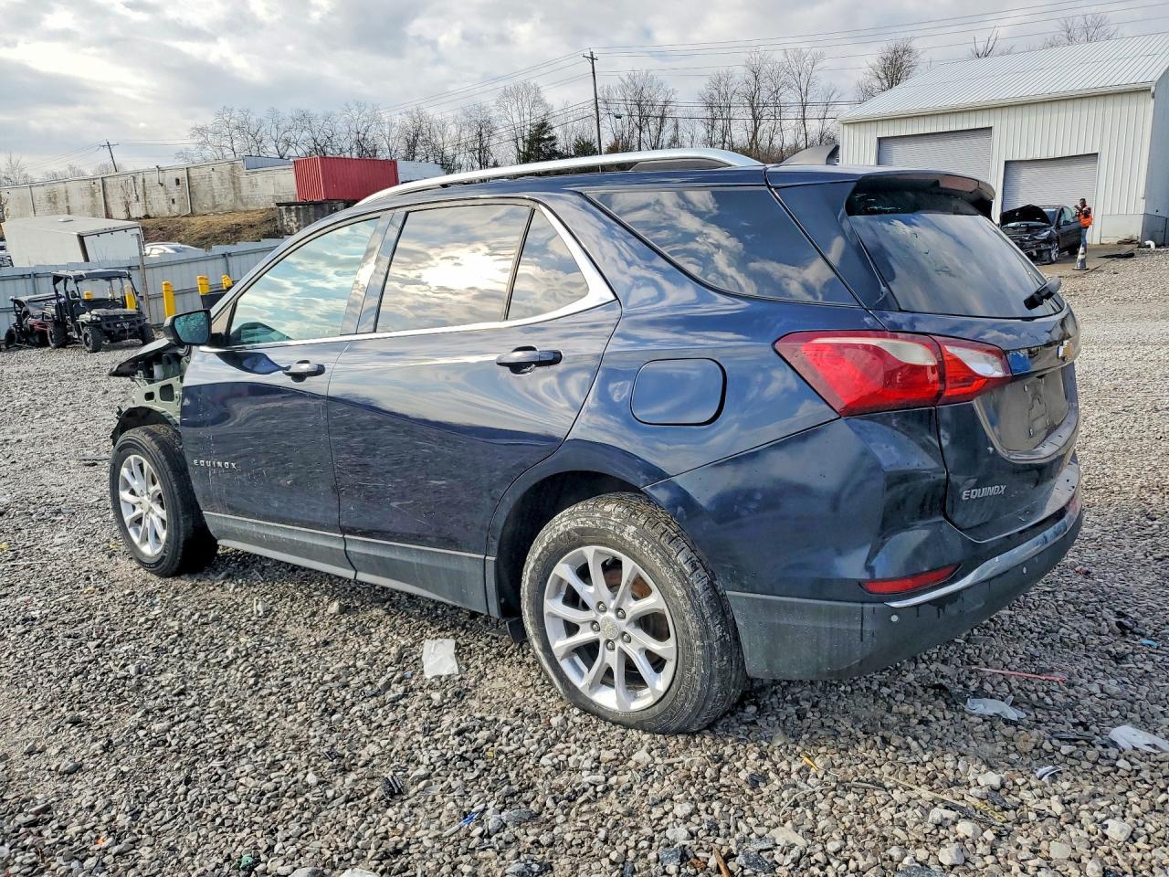 2020 Chevrolet Equinox Lt - Image 2