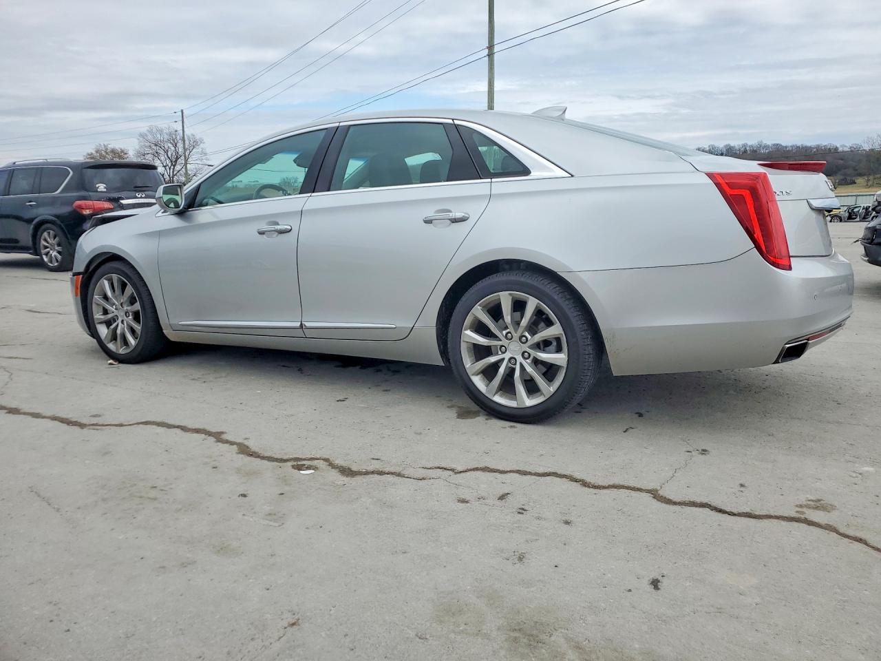 2017 Cadillac Xts Luxury - Image 2