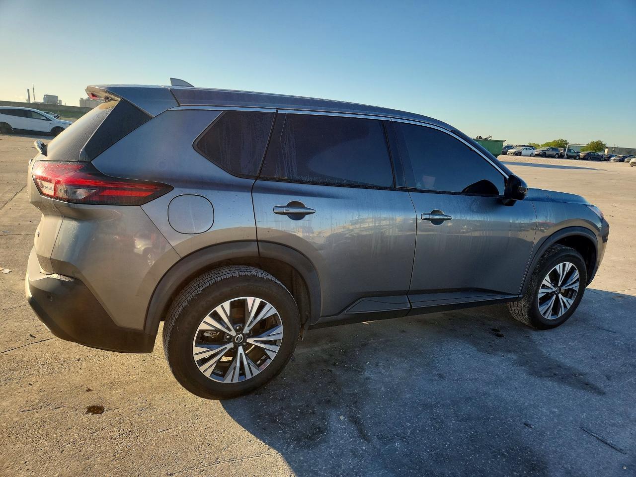 2021 Nissan Rogue Sv - Фото 3