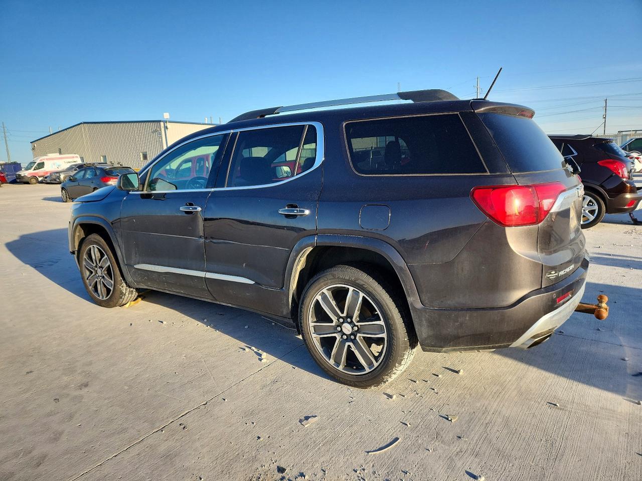 2017 GMC Acadia Denali - Фото 2