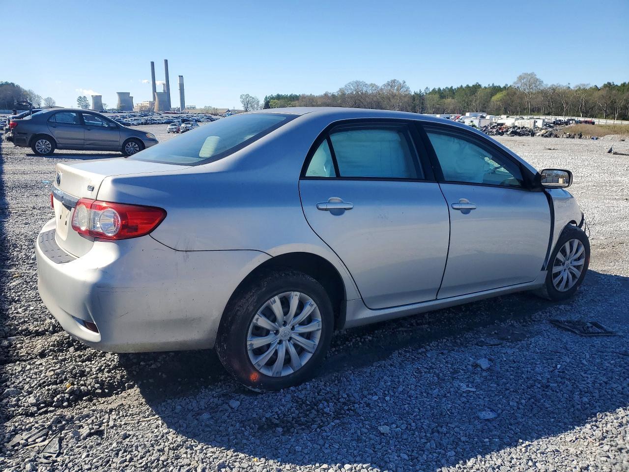 2012 Toyota Corolla Le - Image 3