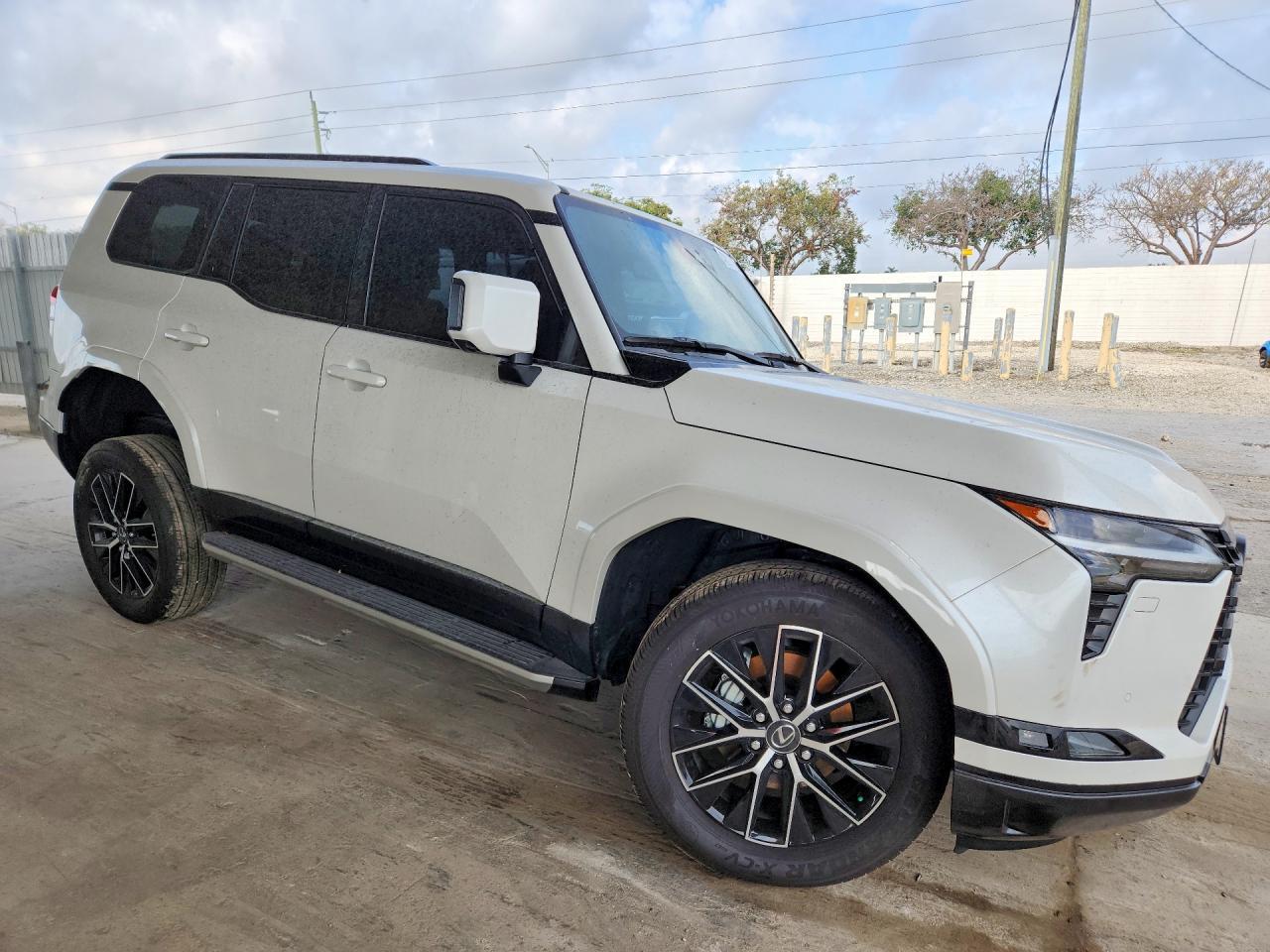 2025 Lexus Gx 550 Premium+ - Image 4