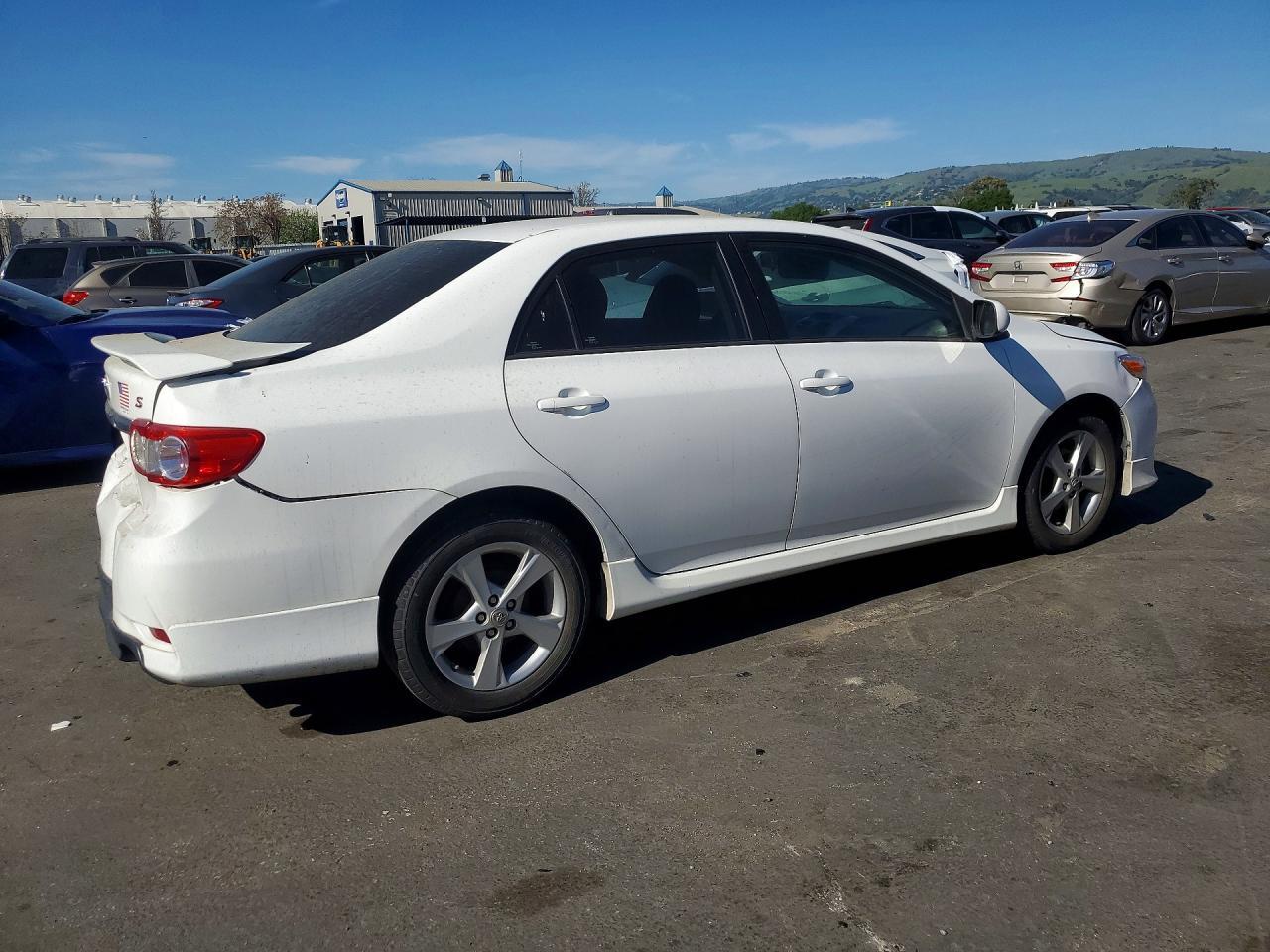 2013 Toyota Corolla S - Фото 3