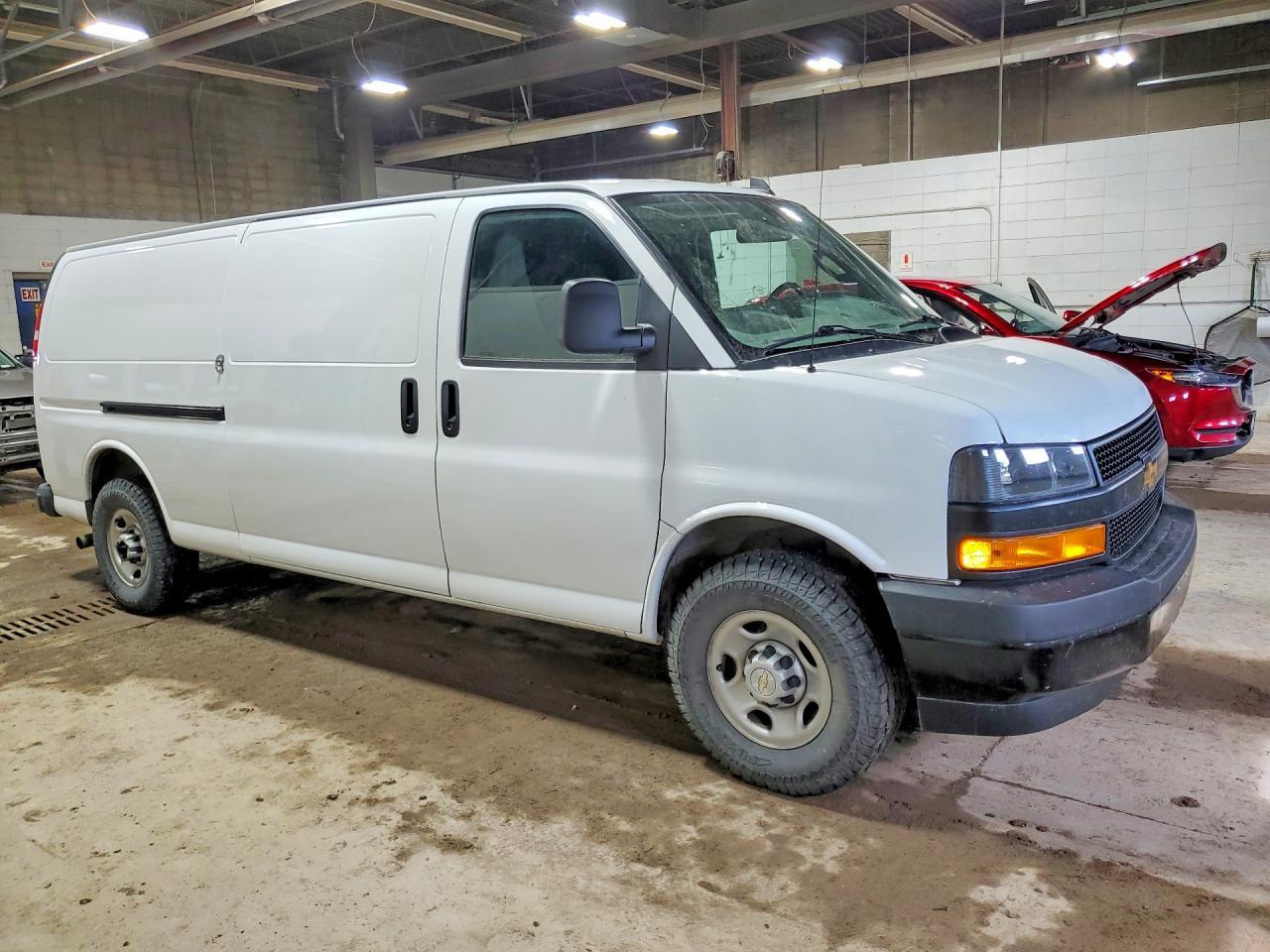 2023 Chevrolet Express 3500 Ext Cargo Van - Image 4