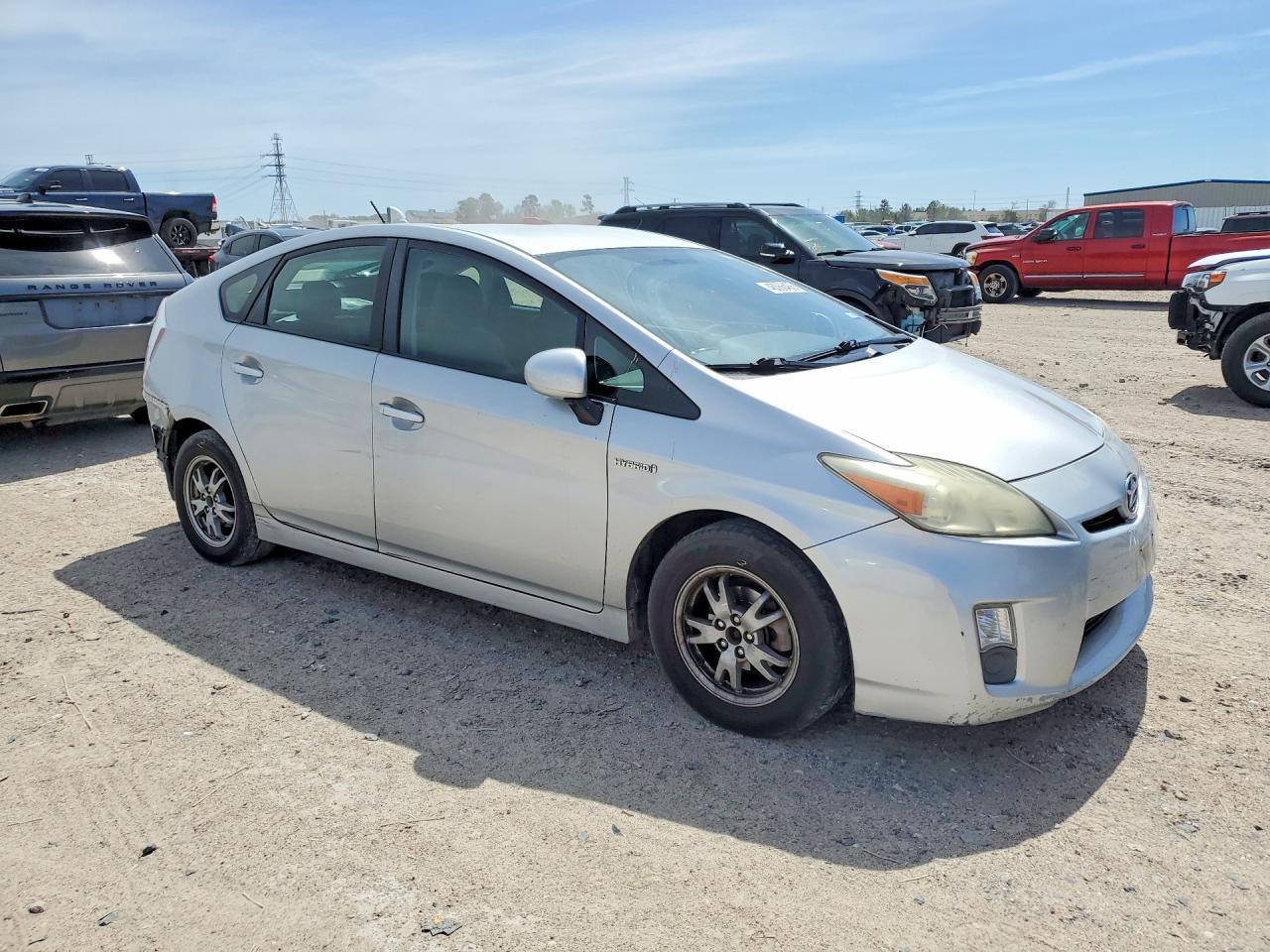 2011 Toyota Prius Three - Фото 4