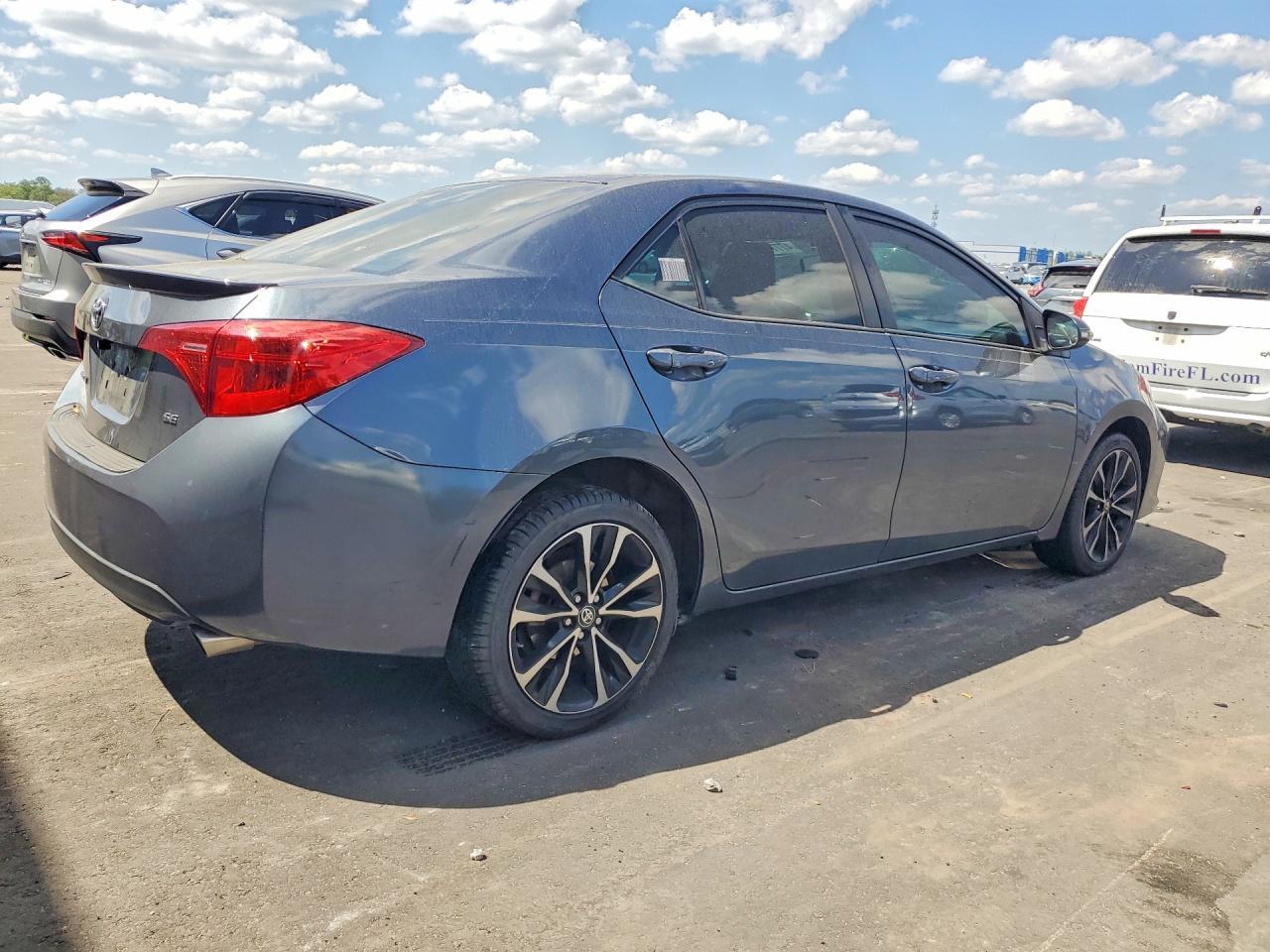2018 Toyota Corolla Le - Фото 3