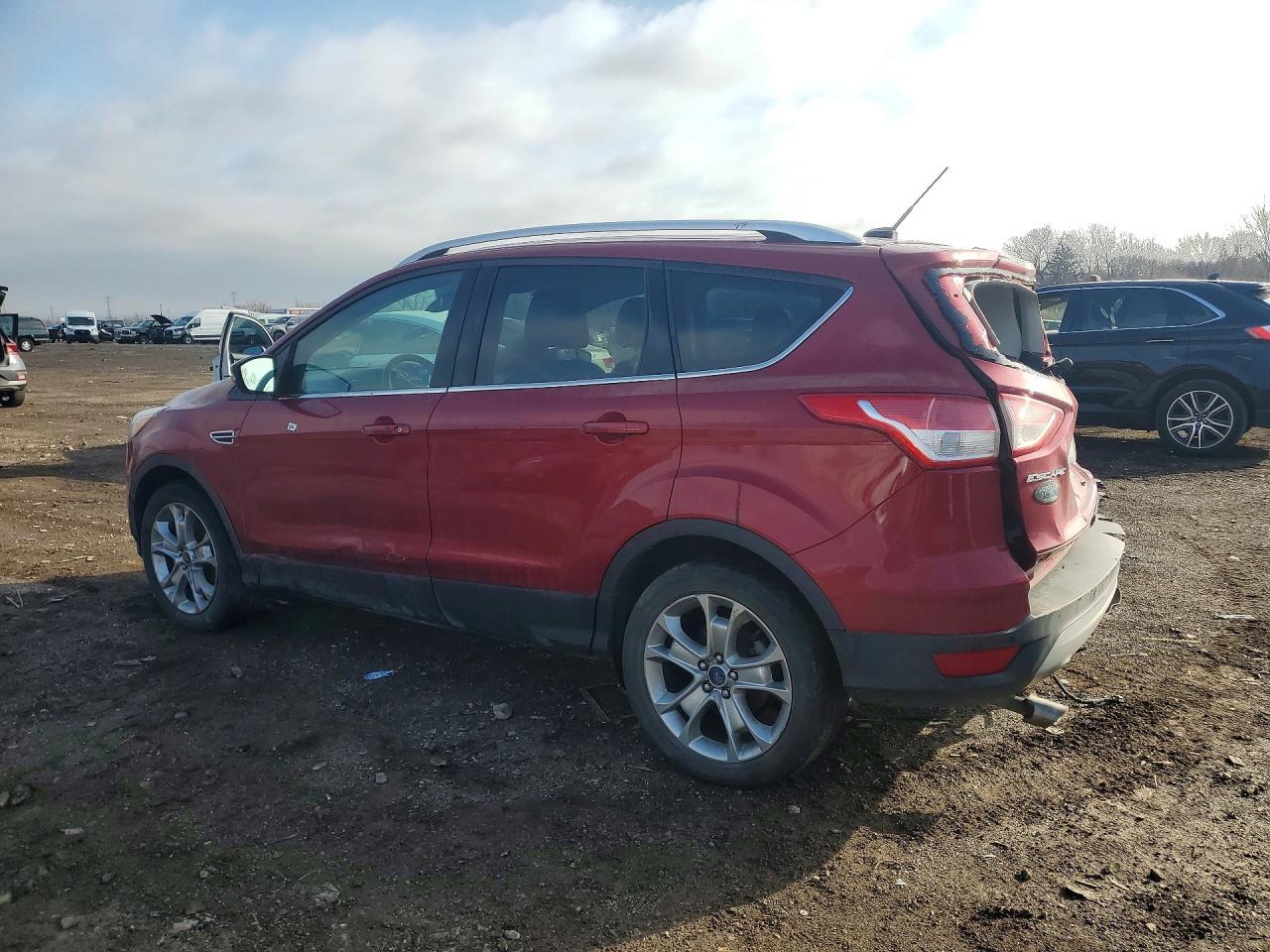 2015 Ford Escape Titanium - Image 2