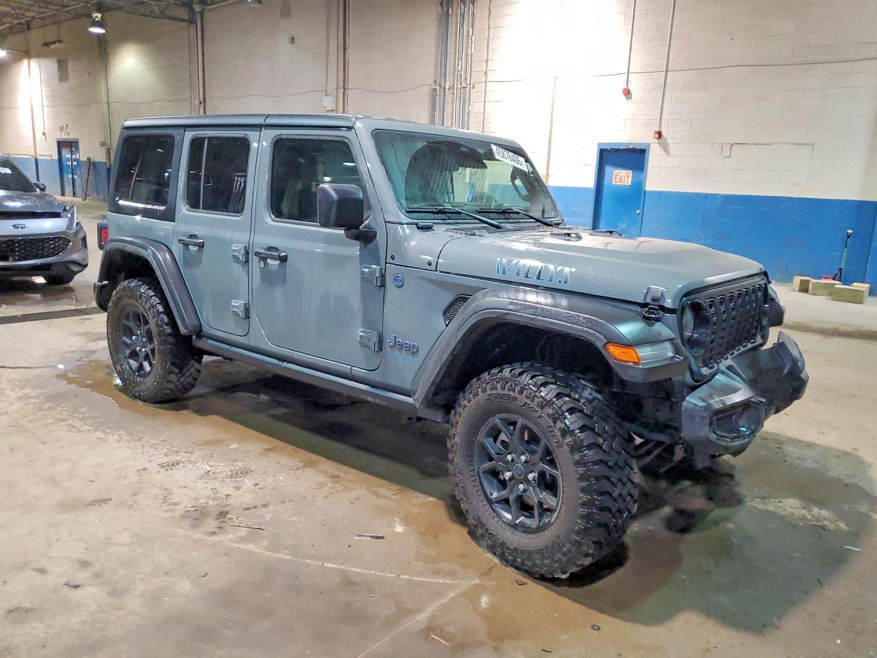 2025 Jeep Wrangler Sport 4Xe - Image 4
