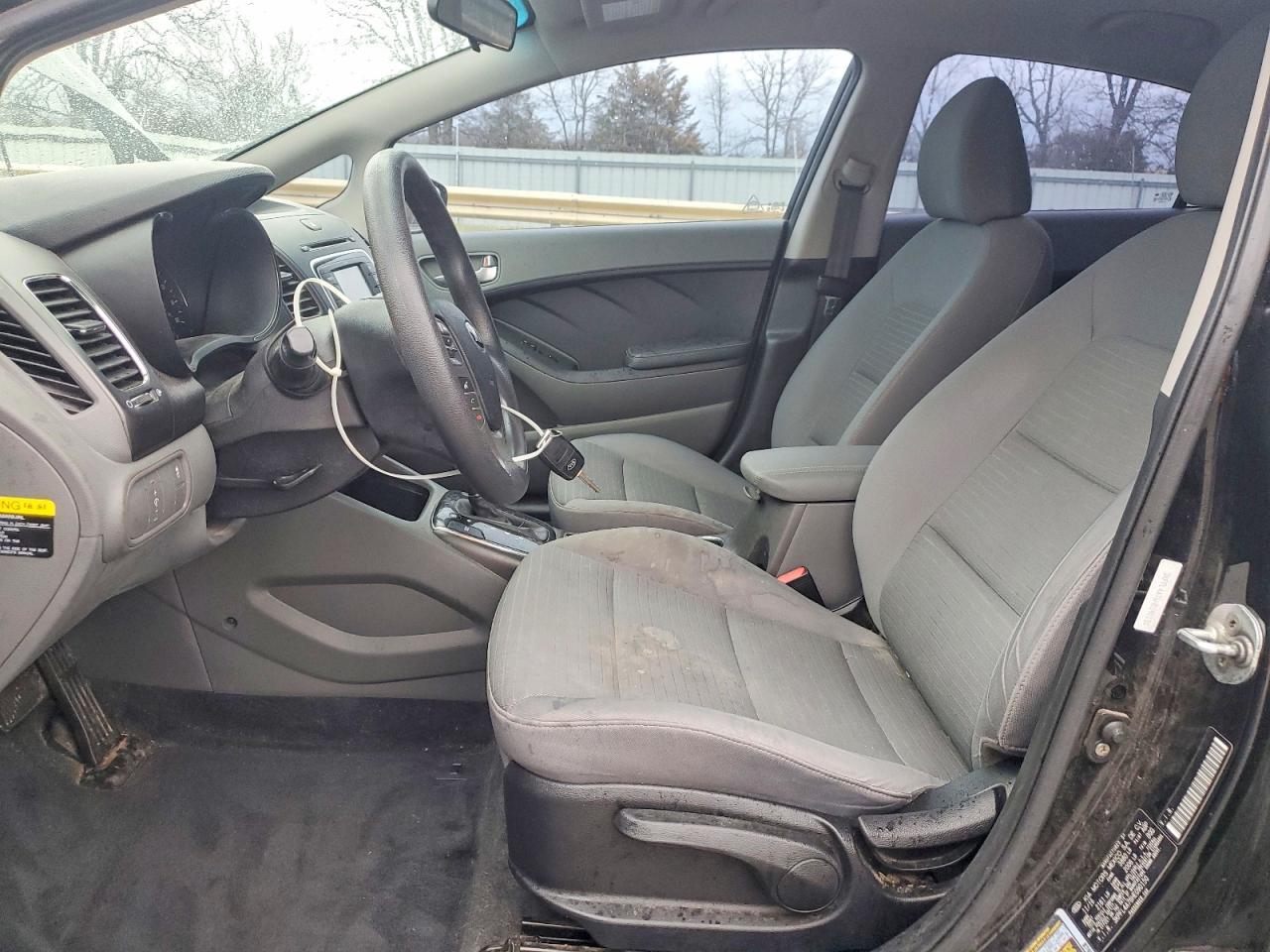 2017 Kia Forte Lx - Image 7