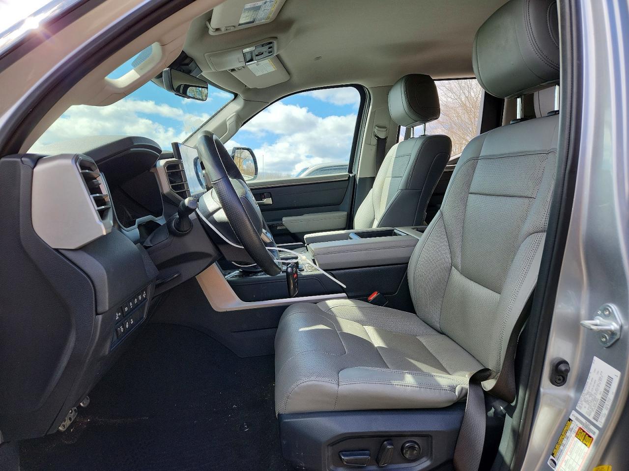 2022 Toyota Tundra Limited - Фото 7