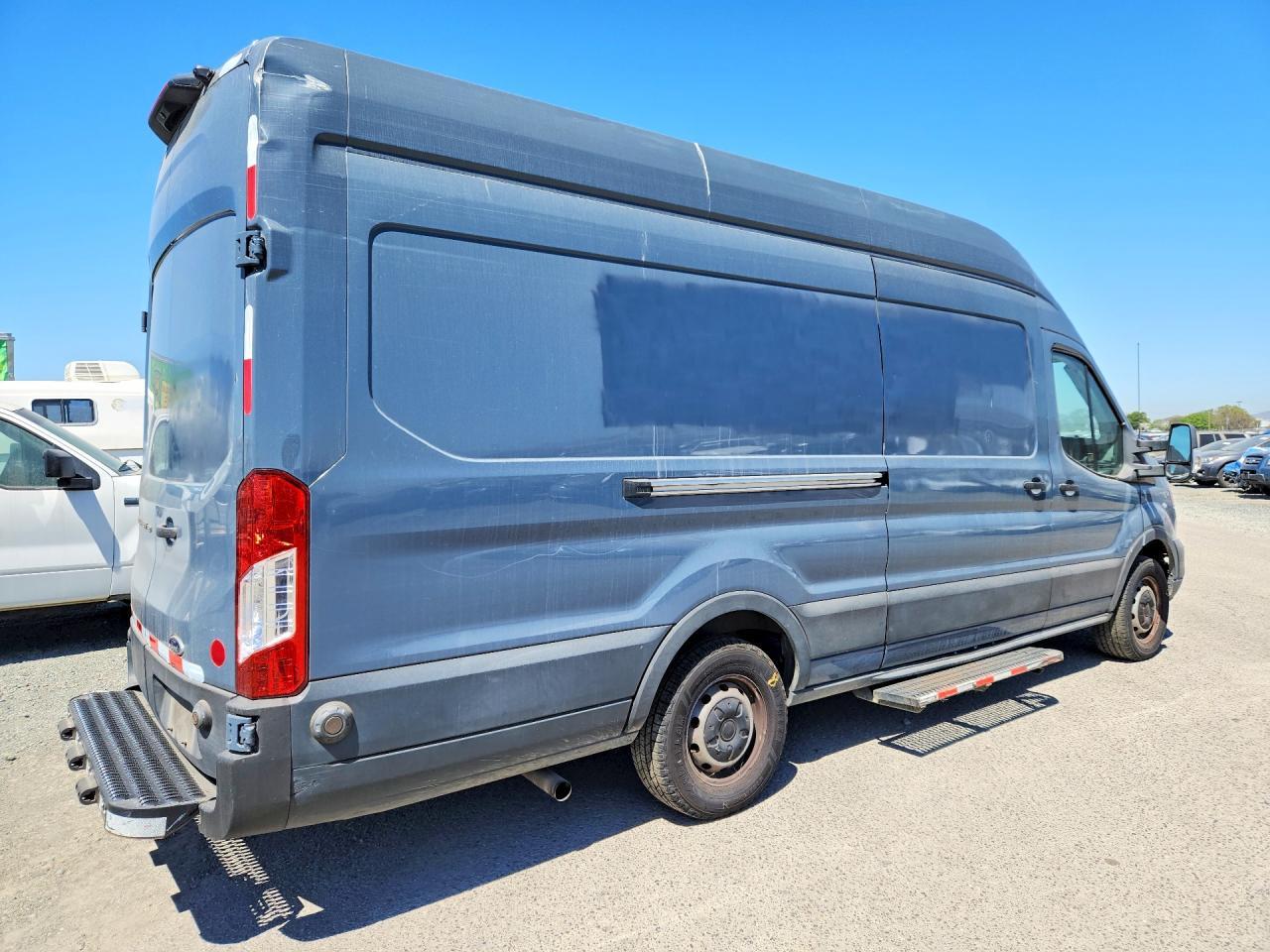 2021 Ford Transit T-250 Cargo ** R & D * Pri Fleet ** - Image 3