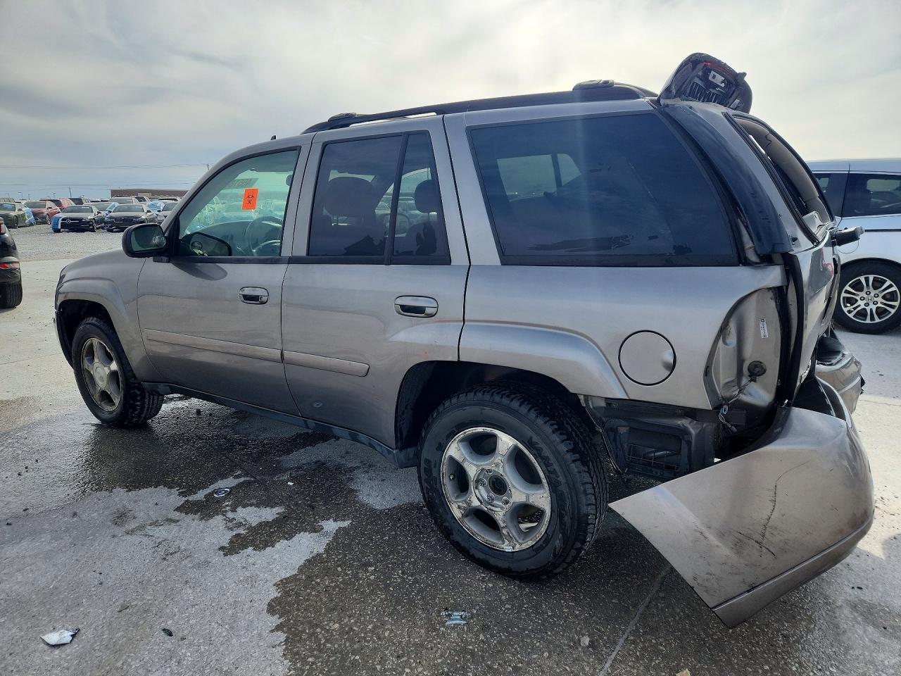 2008 Chevrolet Trailblazer Ls - Image 2