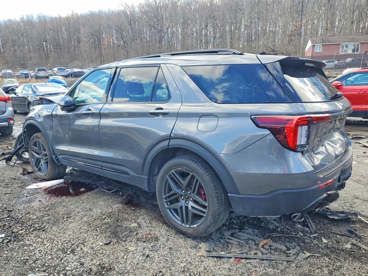 2025 Ford Explorer St-Line - Фото 2