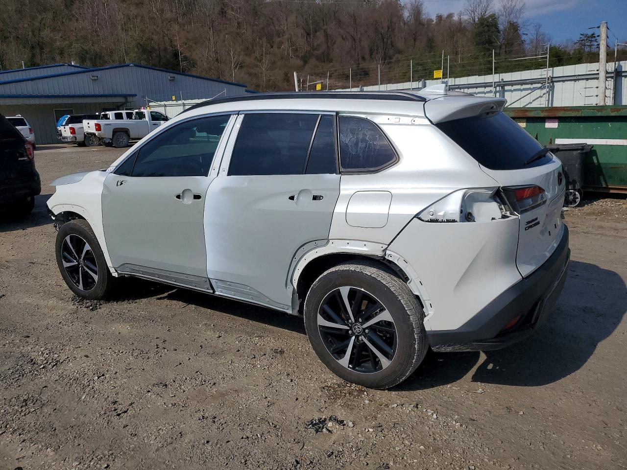 2024 Toyota Corolla Cross Se - Image 2