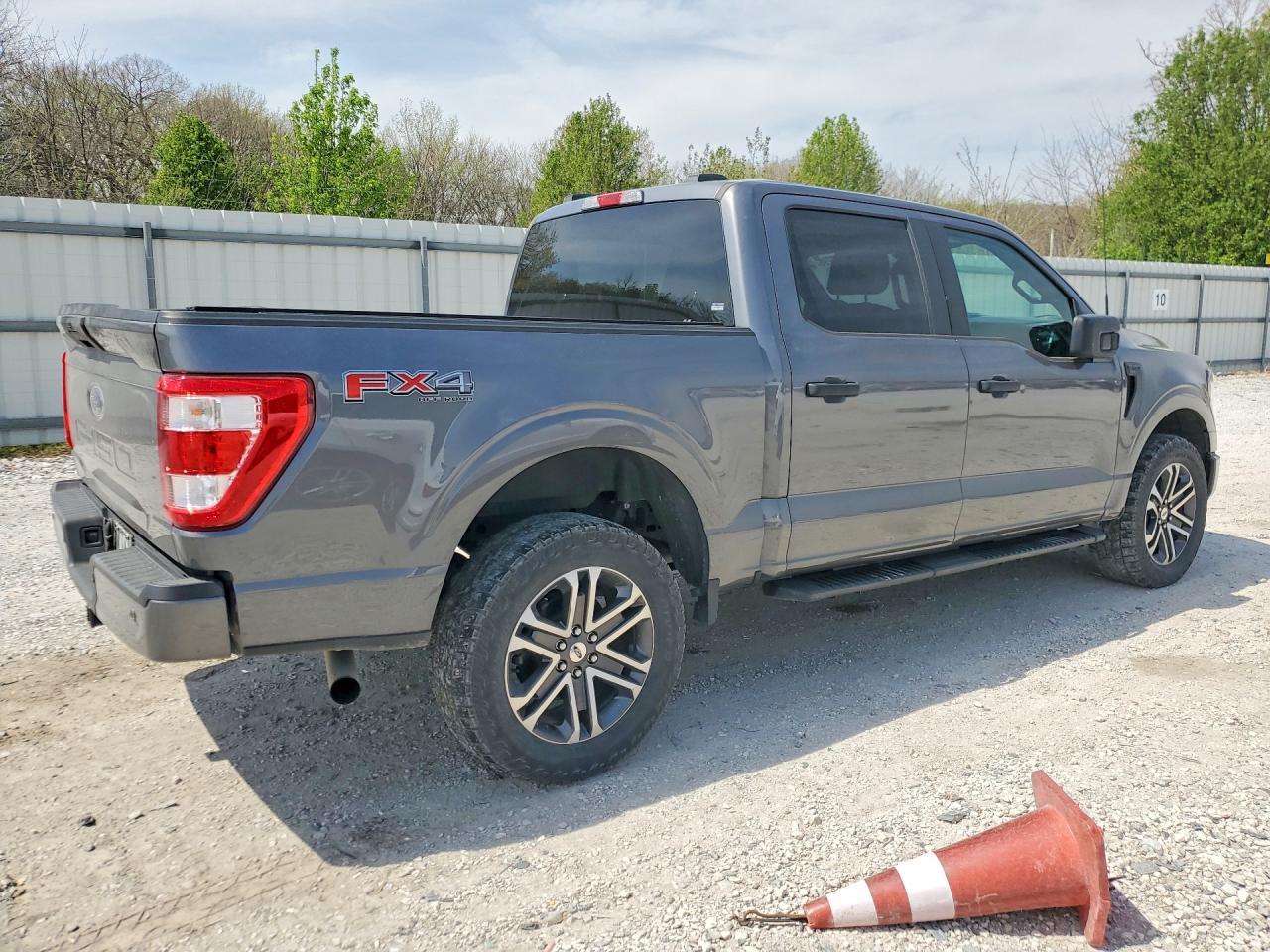 2023 Ford F150 Supercrew - Image 3