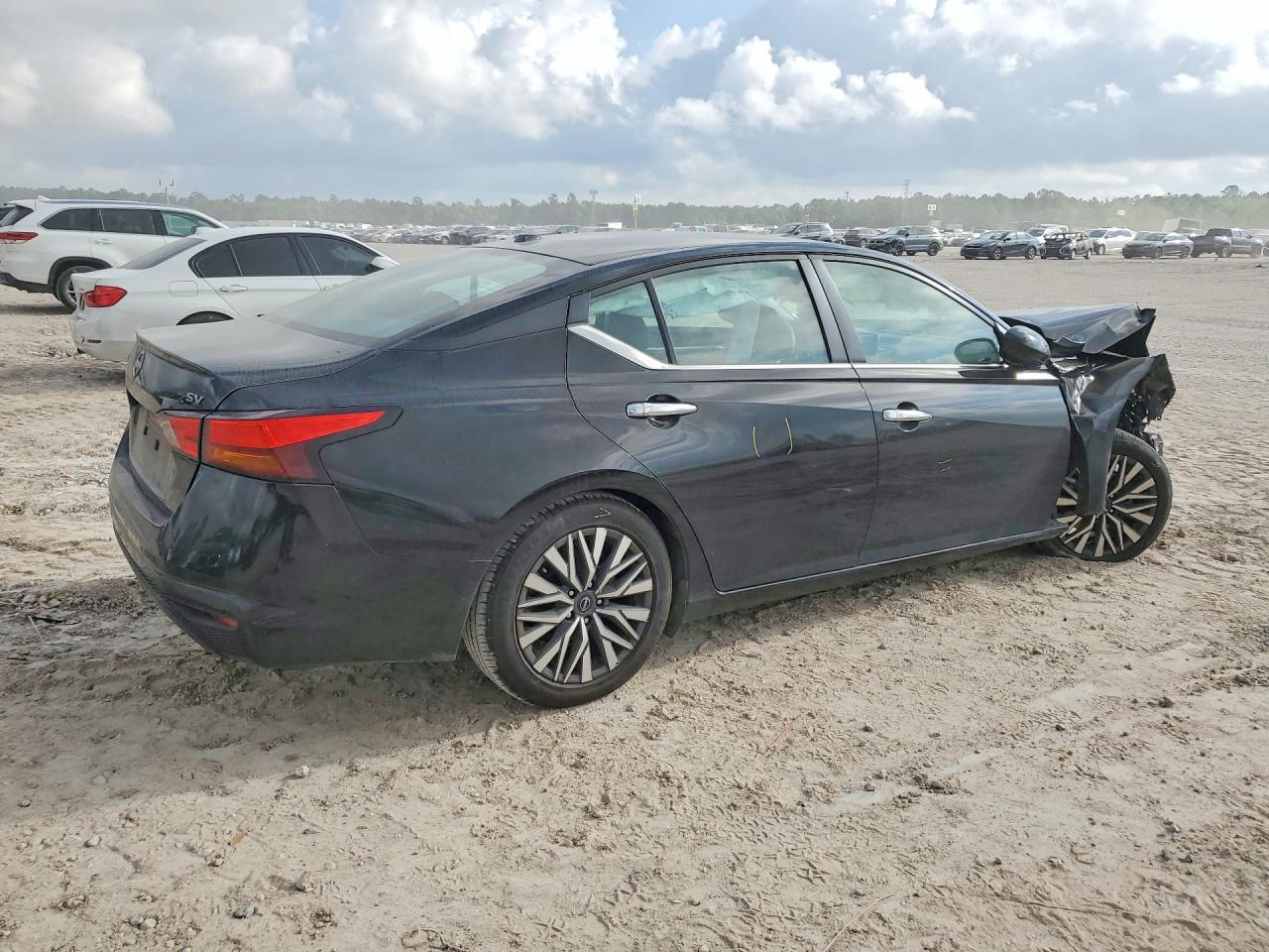 2023 Nissan Altima 2.5 Sv - Фото 3