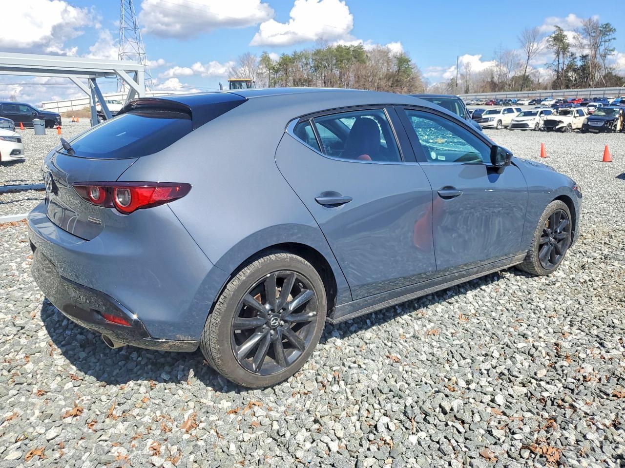 2024 Mazda 3 Preferred - Image 3